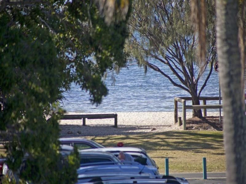 115 Wynnum Esplanade, Wynnum QLD 4178