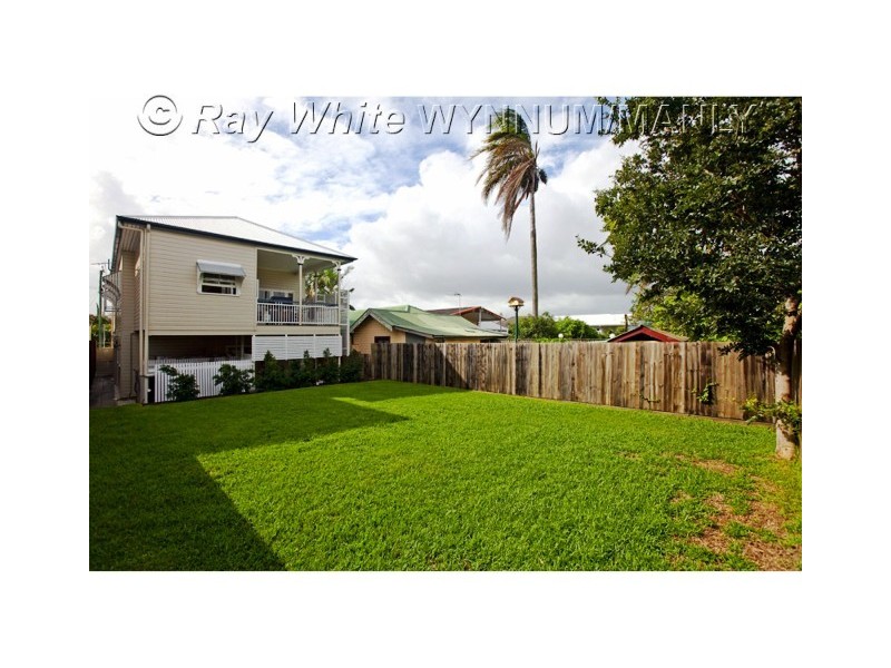 36 Pine Street, Wynnum QLD 4178