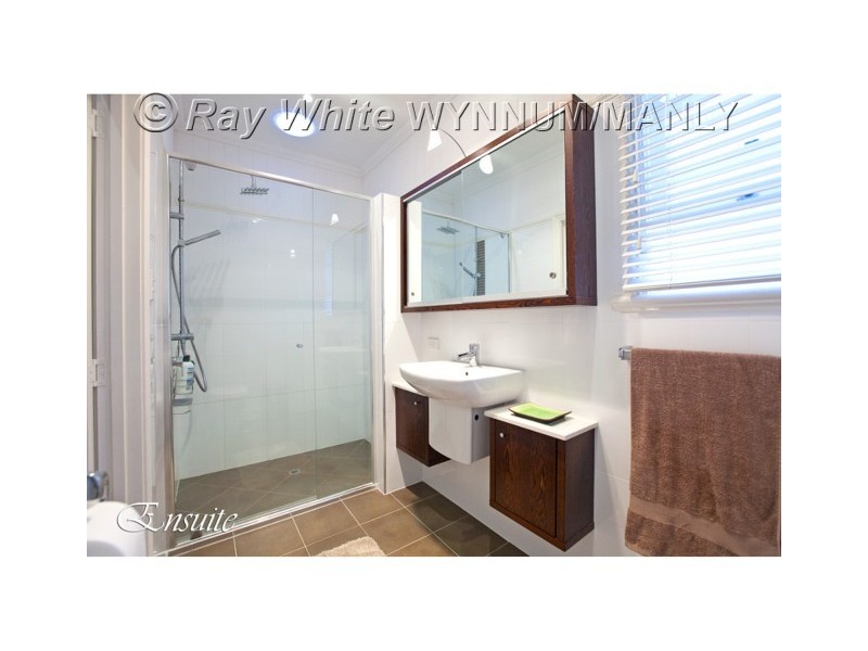 36 Pine Street, Wynnum QLD 4178