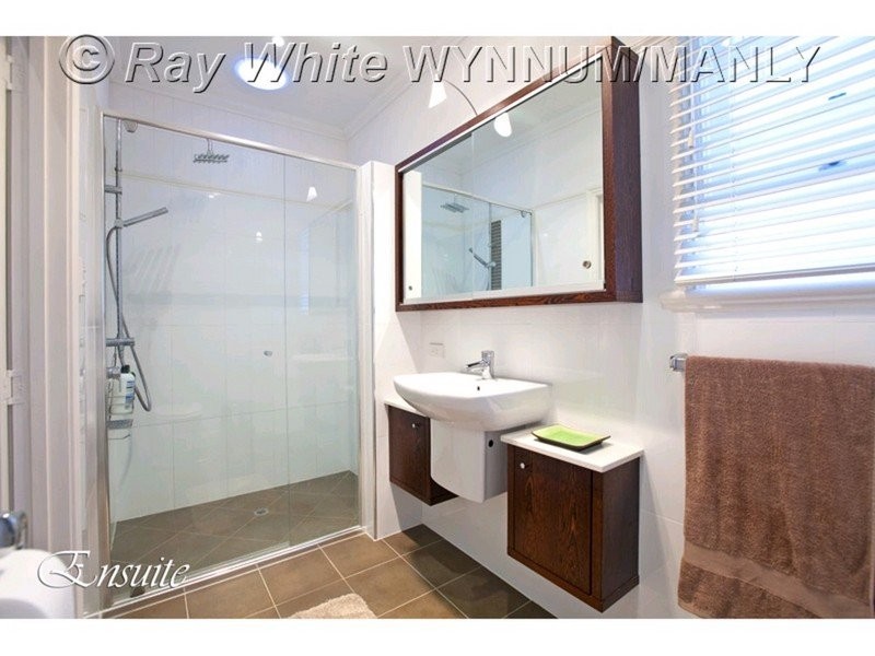 36 Pine Street, Wynnum QLD 4178