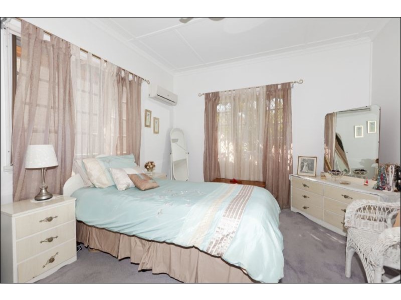 30 Carnation Street, Wynnum QLD 4178