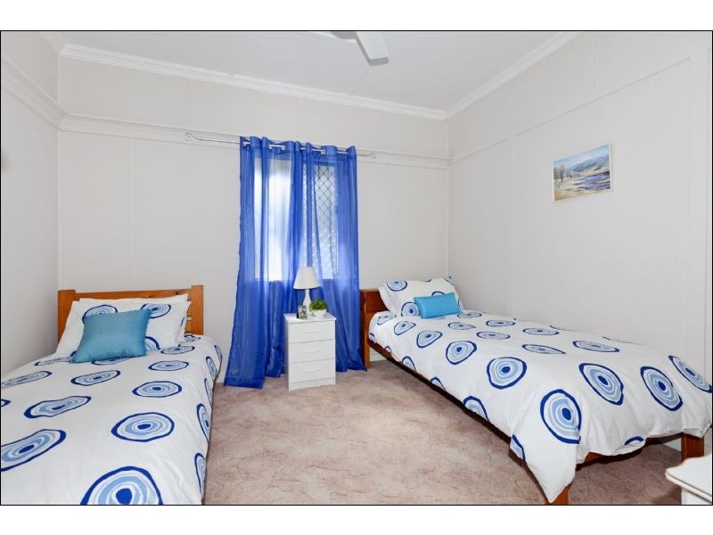 30 Carnation Street, Wynnum QLD 4178