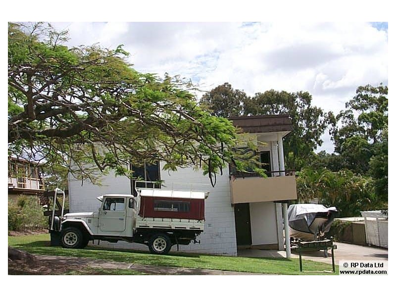 1/7 Arnold Street, Manly QLD 4179