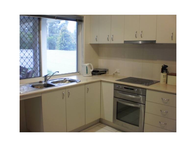 72 Wirra Circuit, Wynnum West QLD 4178
