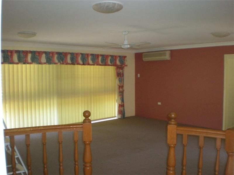 4 Catamaran Street, Manly West QLD 4179