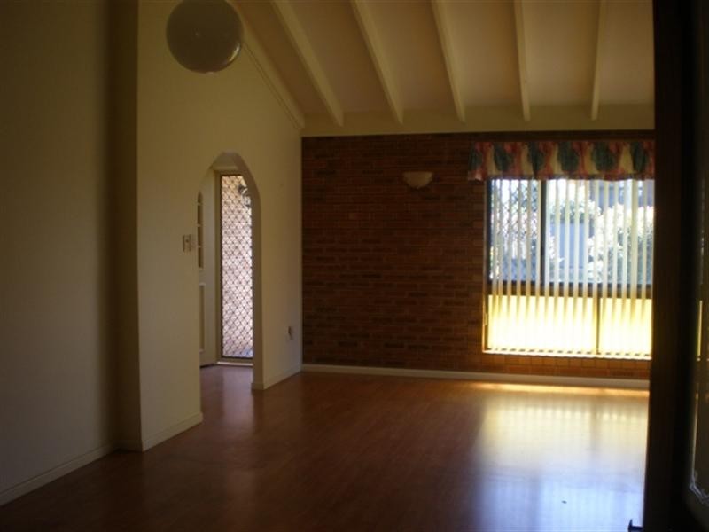 4 Catamaran Street, Manly West QLD 4179