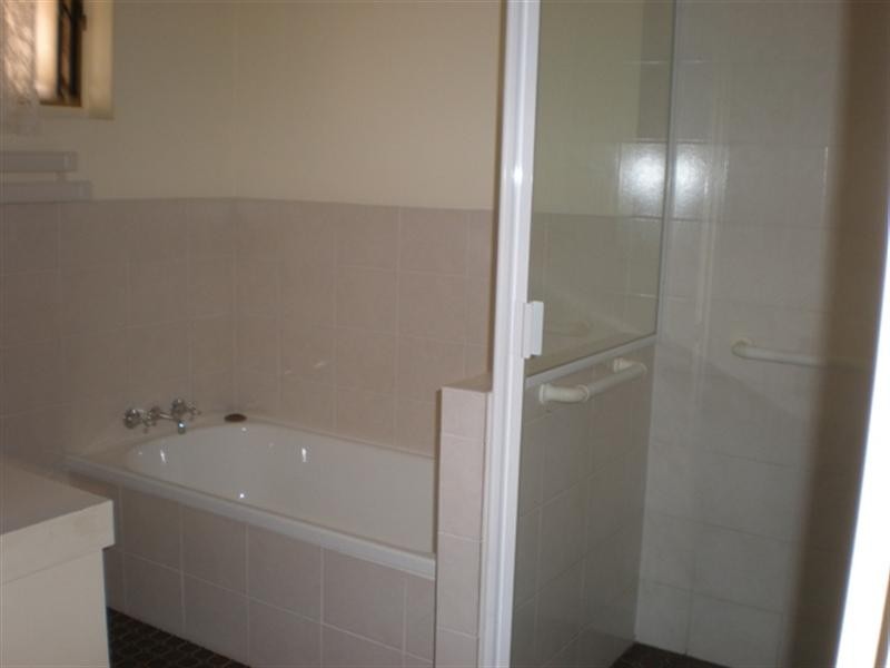 4 Catamaran Street, Manly West QLD 4179