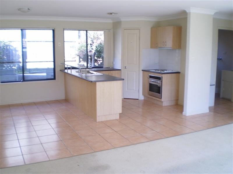 12 Murdock Place, Wakerley QLD 4154