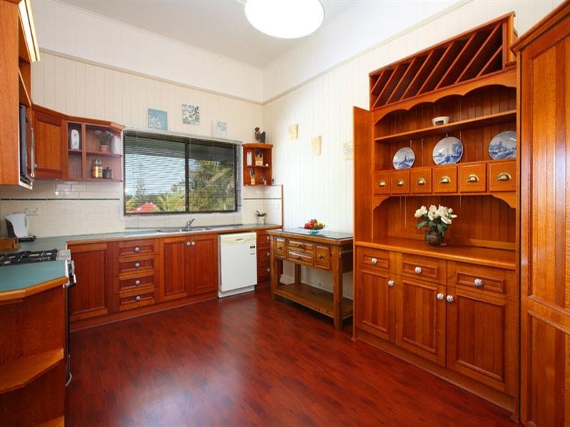 55 Coreen Street, Wynnum QLD 4178