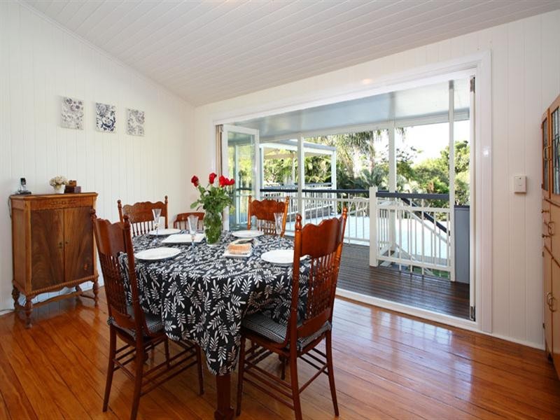 55 Coreen Street, Wynnum QLD 4178