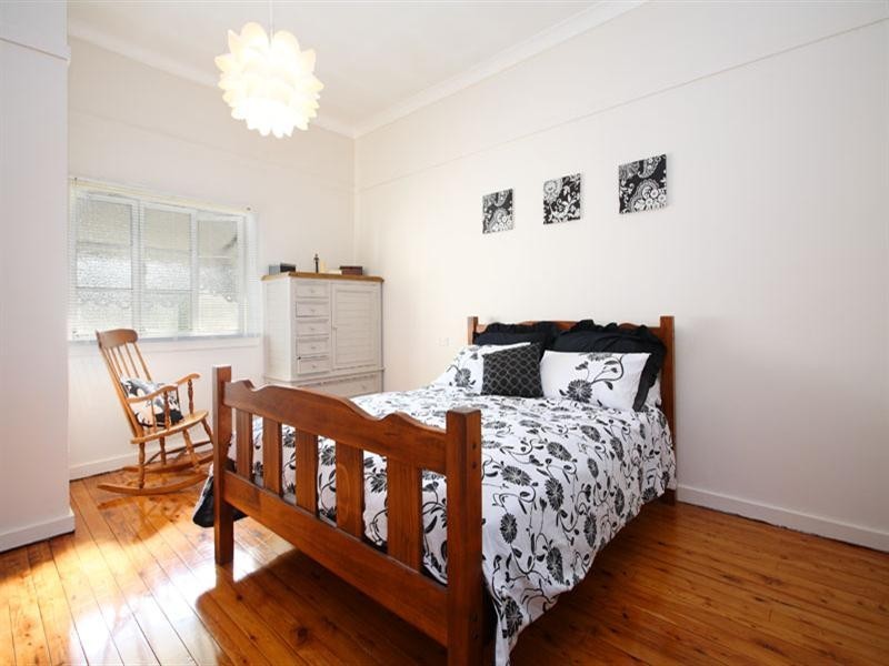 55 Coreen Street, Wynnum QLD 4178