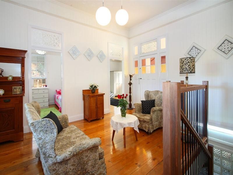 55 Coreen Street, Wynnum QLD 4178