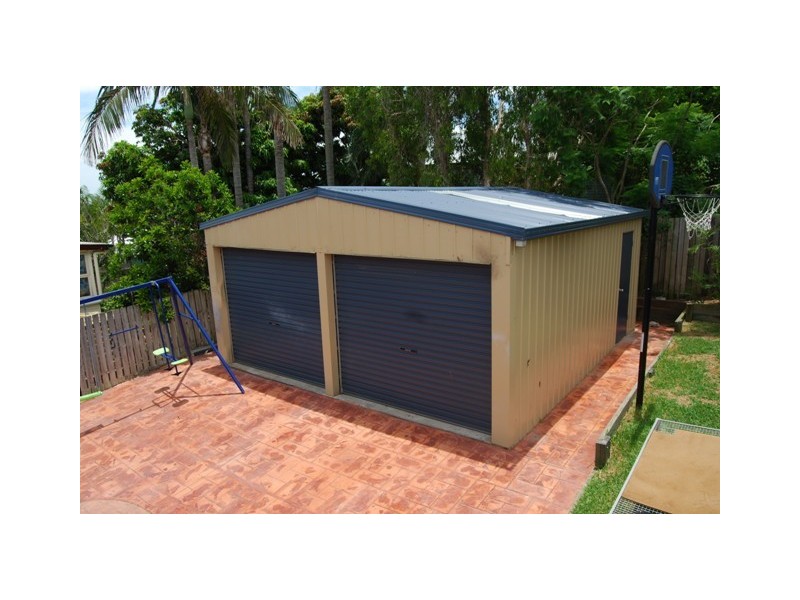 55 Banoon Drive, Wynnum QLD 4178