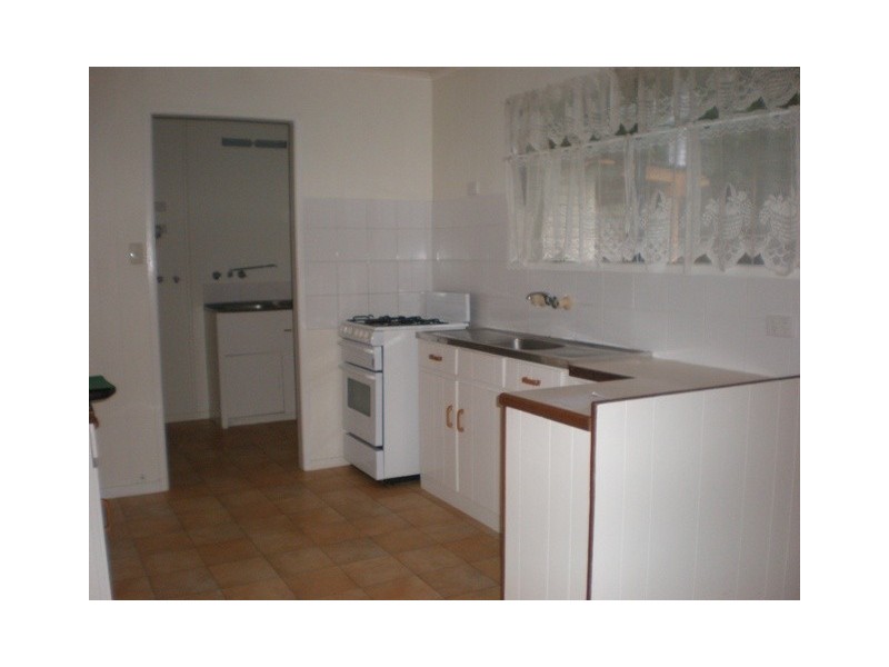 21 Hellyer Street, Wynnum West QLD 4178