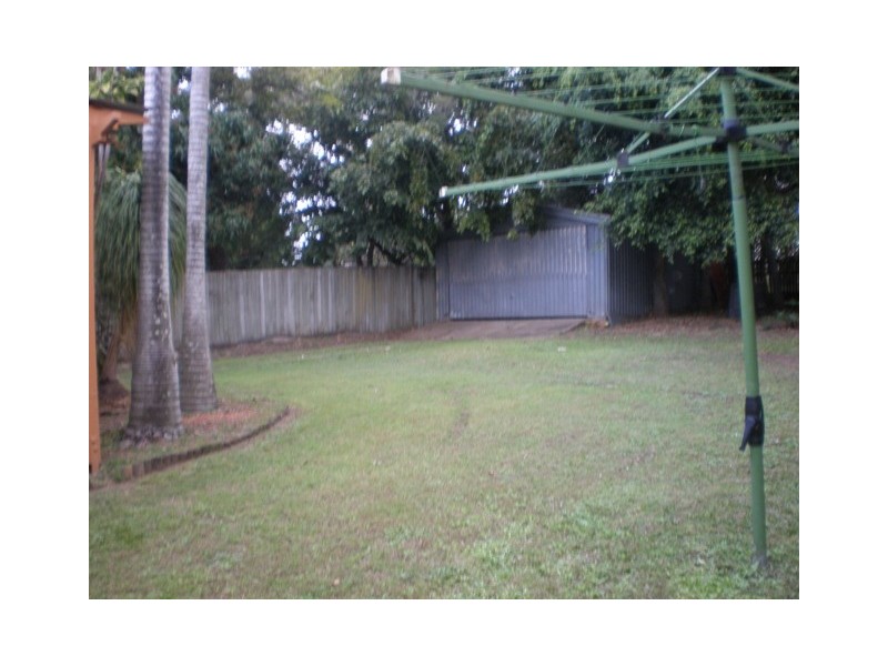 21 Hellyer Street, Wynnum West QLD 4178