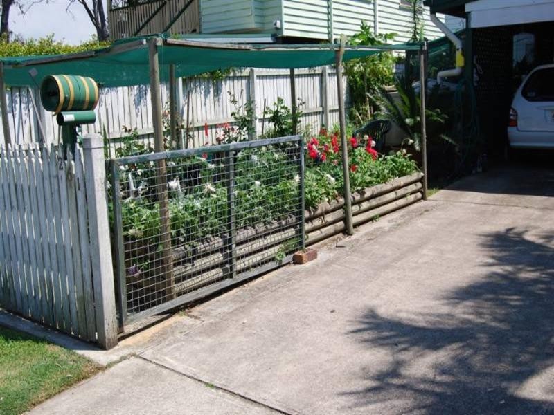 261 Kianawah Road, Wynnum West QLD 4178