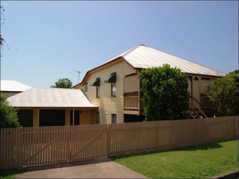 1 Akonna Street, Wynnum QLD 4178