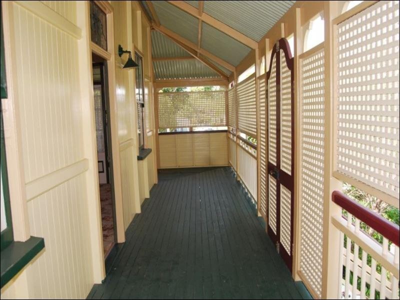 1 Akonna Street, Wynnum QLD 4178