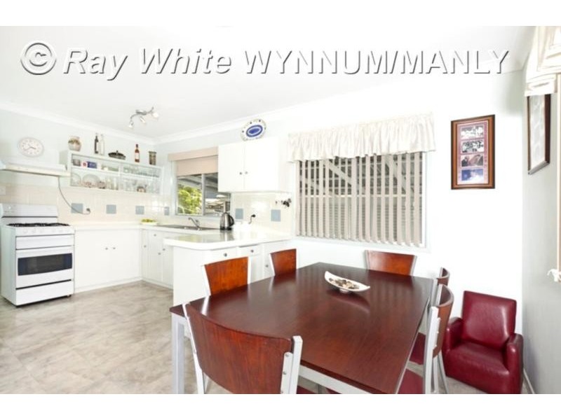 725 Esplanade, Lota QLD 4179