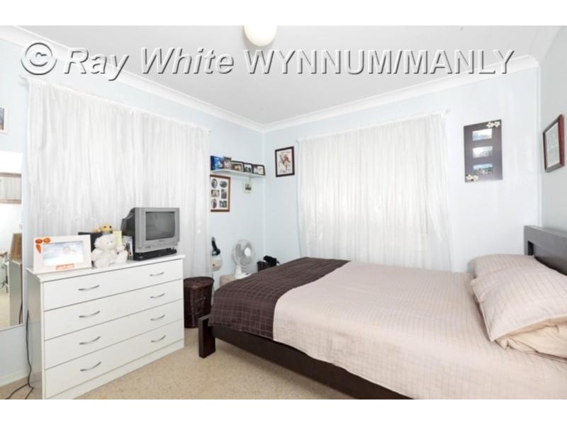 725 Esplanade, Lota QLD 4179