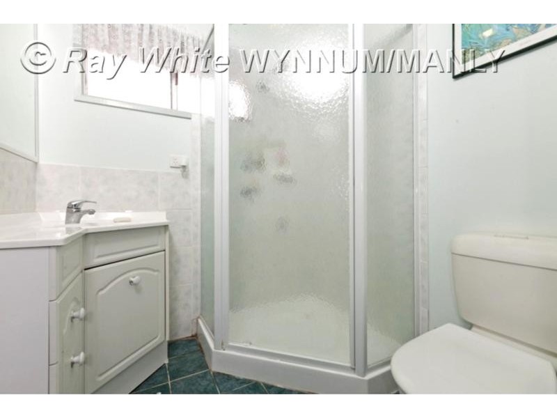 725 Esplanade, Lota QLD 4179