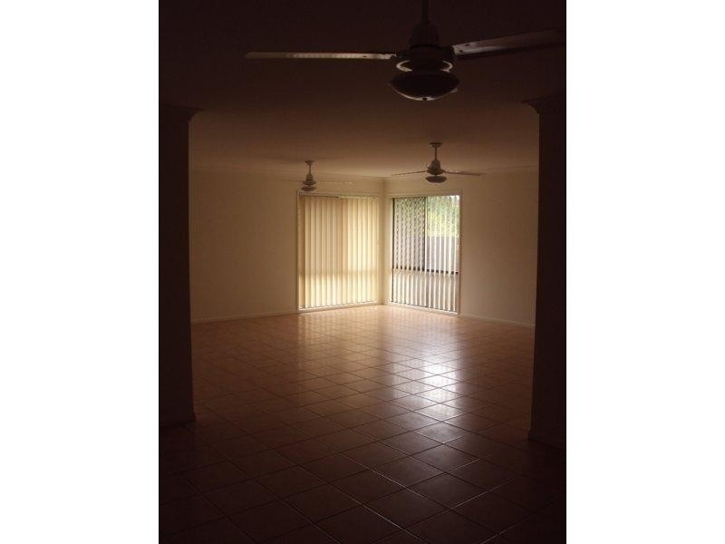 38 Brookside Place, Lota QLD 4179