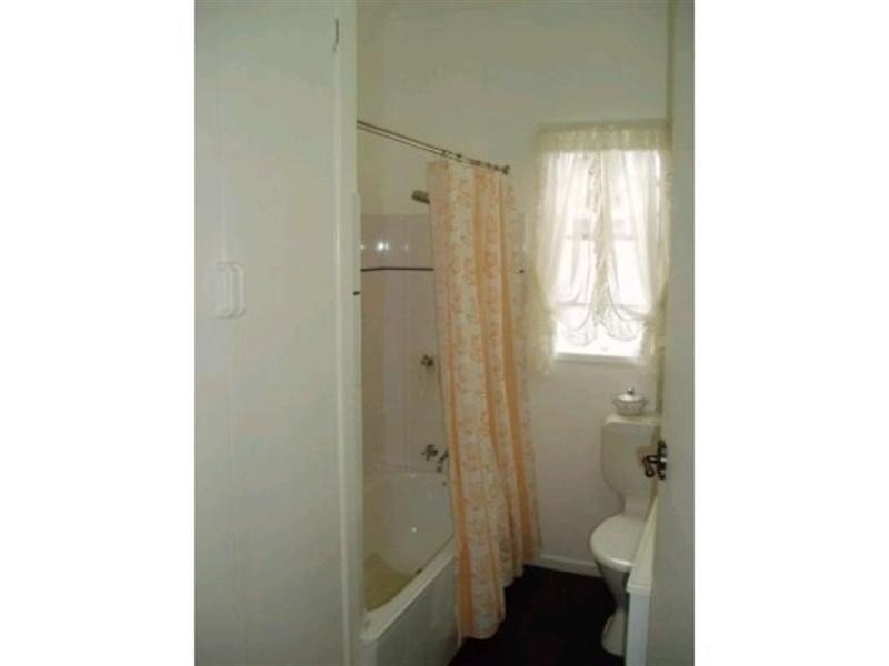 14 Arakurta Street, Lota QLD 4179