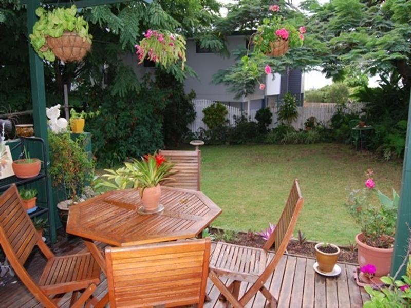 31 Grainger (cnr Sibley), Wynnum QLD 4178