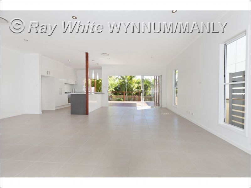 35 Seabreeze Road, Manly West QLD 4179