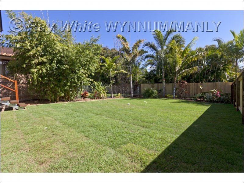 35 Seabreeze Road, Manly West QLD 4179