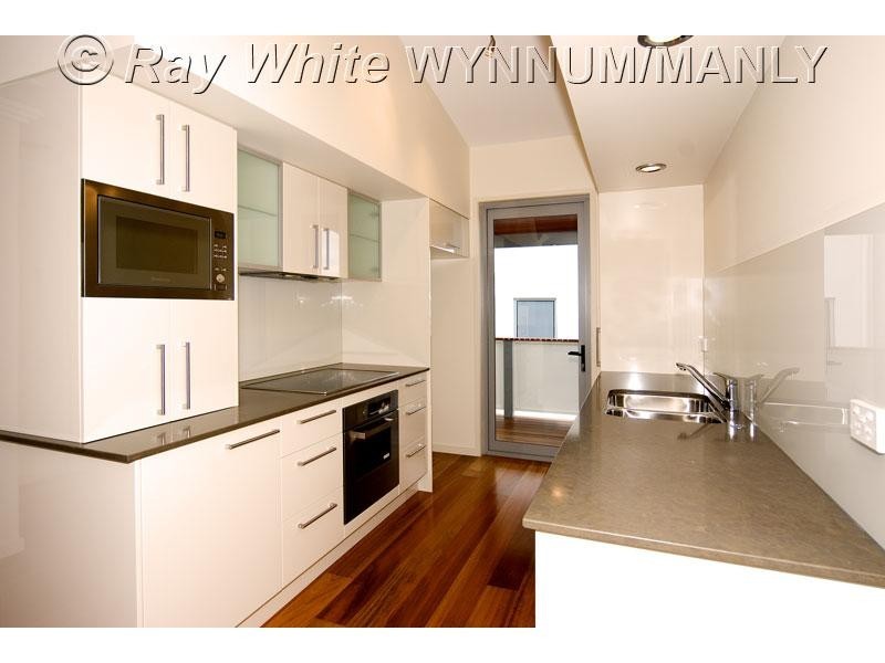 2/170 Kingsley Terrace, Manly QLD 4179