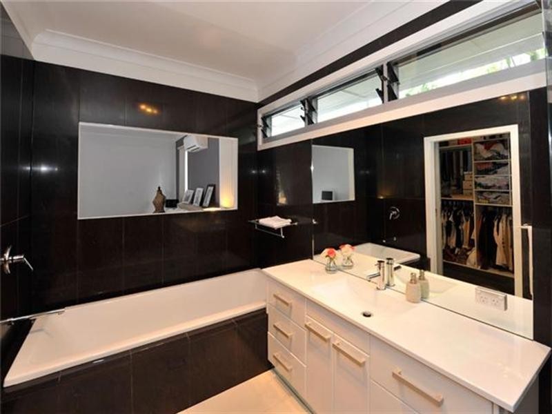 50 Boswell Terrace, Wynnum QLD 4178