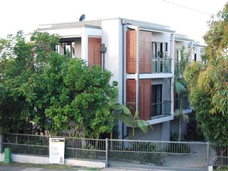 2/226 Stratton Terrace, Manly QLD 4179