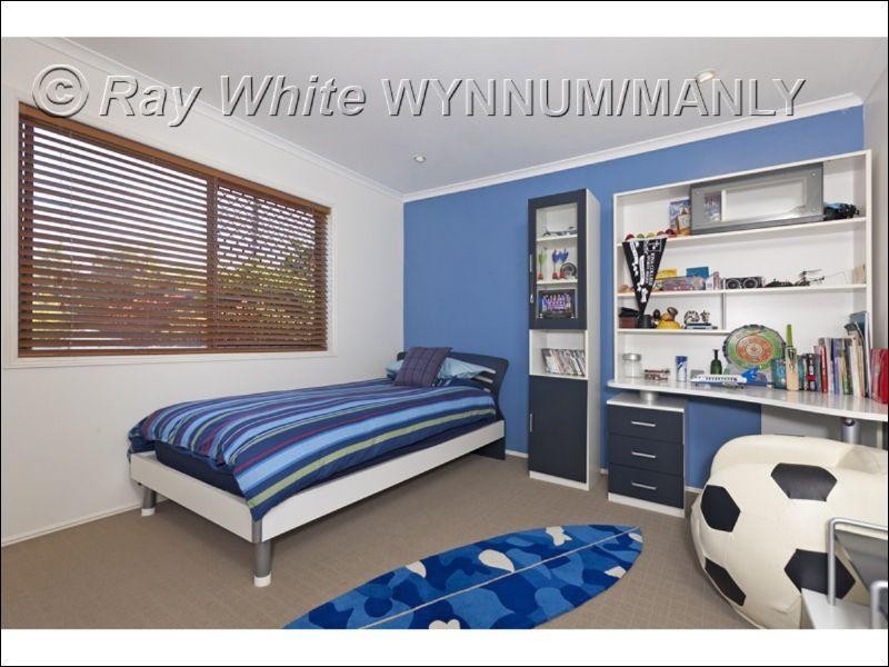 32 Network Drive, Wynnum West QLD 4178