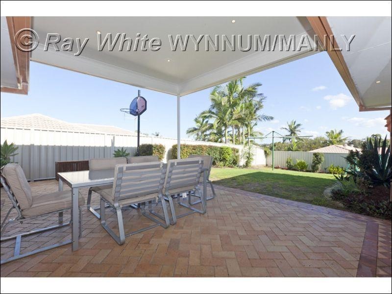 32 Network Drive, Wynnum West QLD 4178
