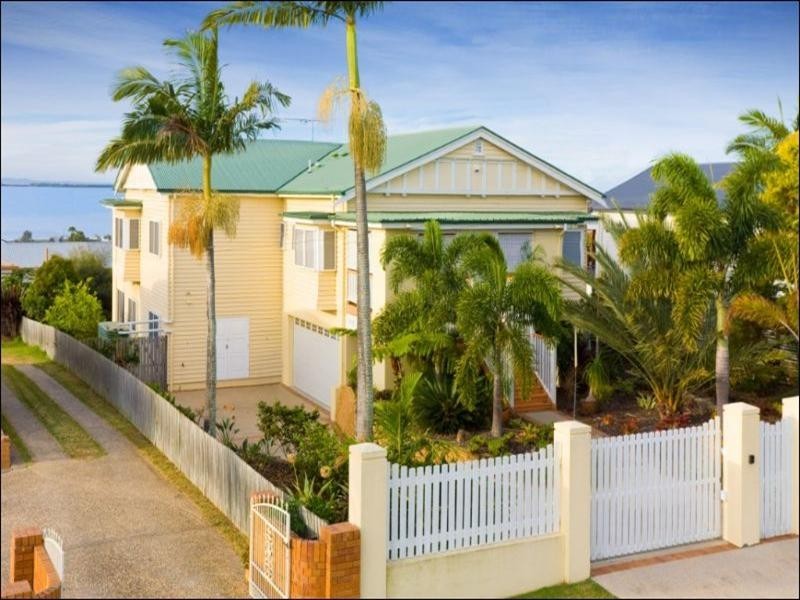 6 Oceana Terrace, Manly QLD 4179