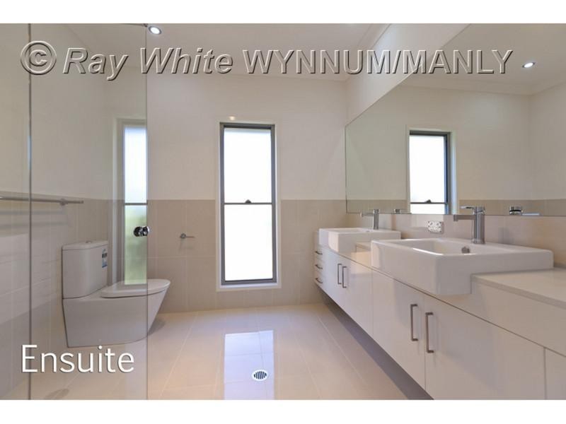 20 Kitchener Street, Wynnum QLD 4178