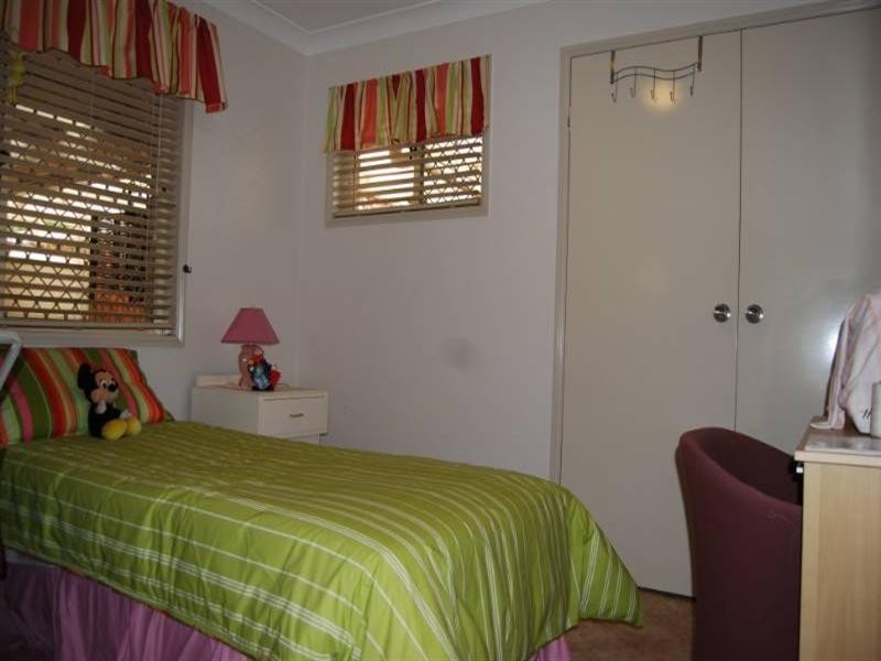 12 Jacaranda Street, Wynnum West QLD 4178