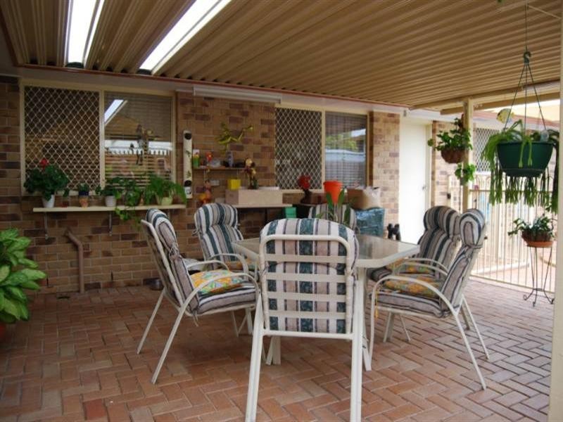 12 Jacaranda Street, Wynnum West QLD 4178