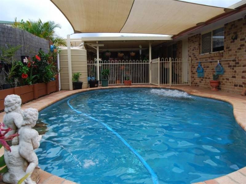 12 Jacaranda Street, Wynnum West QLD 4178