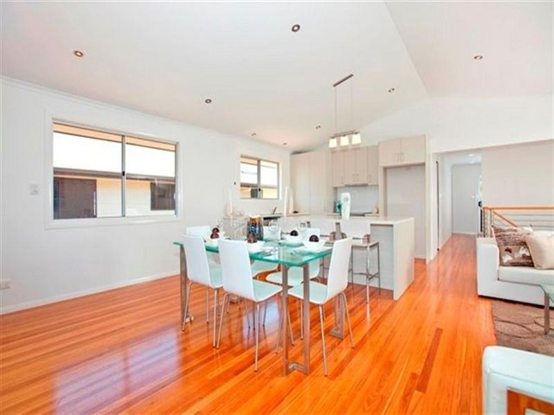 104 Gordon Parade, Manly QLD 4179