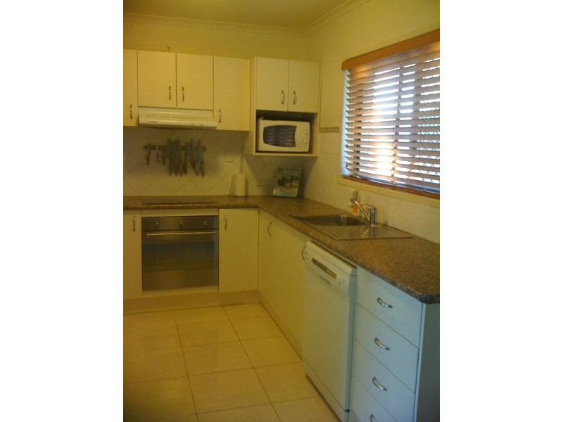 33 Hannam Street, Wynnum QLD 4178