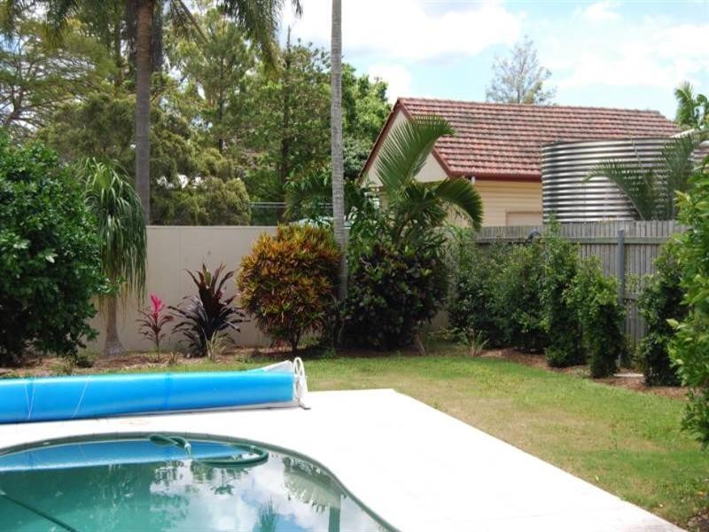 43 Crown Street, Wynnum QLD 4178