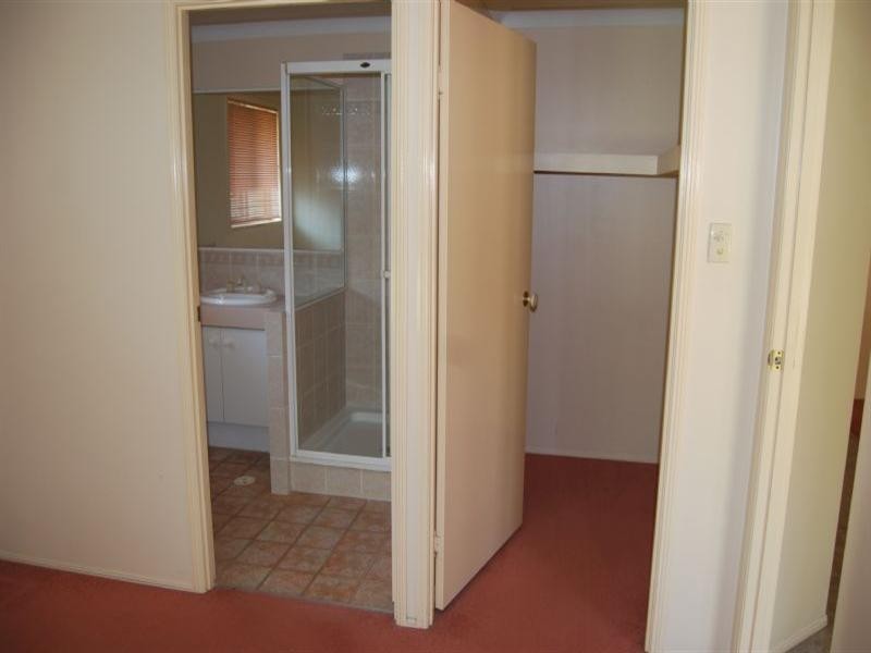 25 Jacaranda Street, Wynnum West QLD 4178