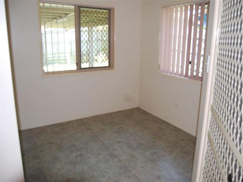 25 Jacaranda Street, Wynnum West QLD 4178