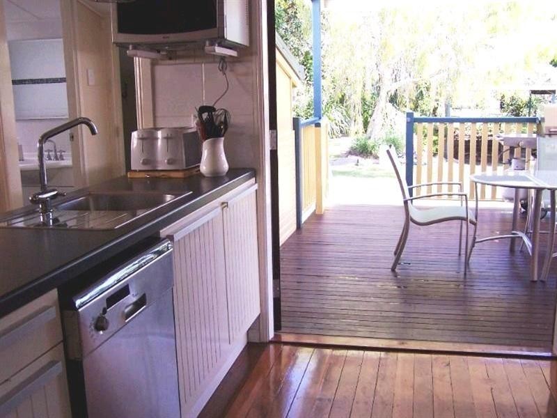 97 Kamarin Street, Manly West QLD 4179