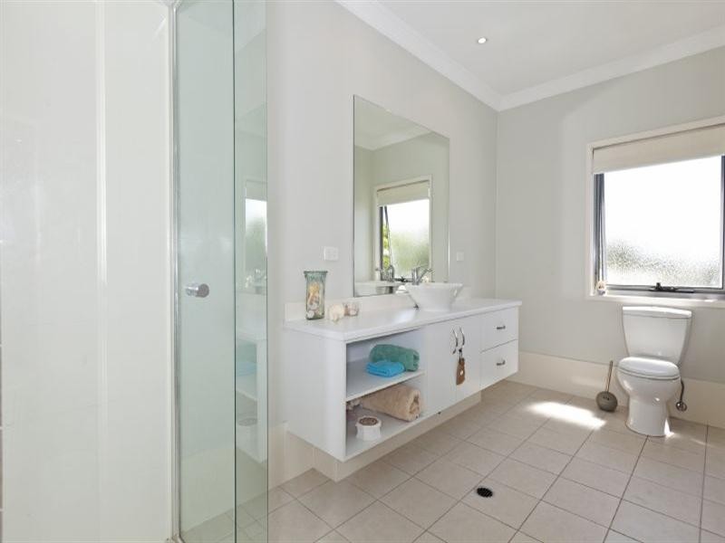 56 Petersen Street, Wynnum QLD 4178