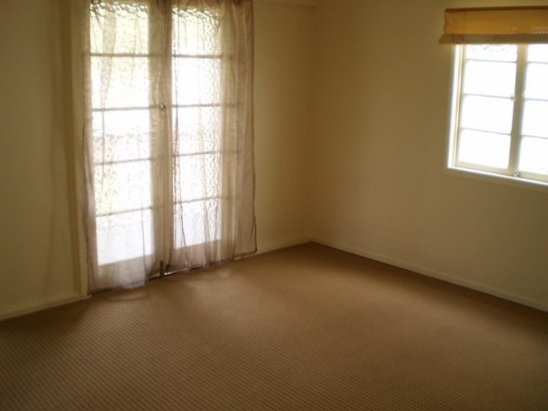 150 Melville Terrace, Manly QLD 4179