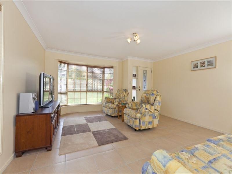 39 Plaza Street, Wynnum West QLD 4178