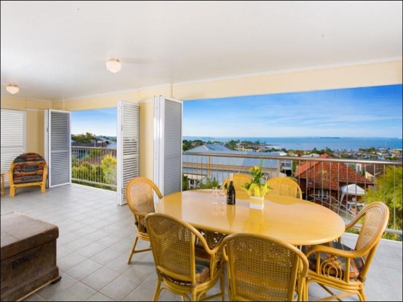 6 Oceana Terrace, Manly QLD 4179